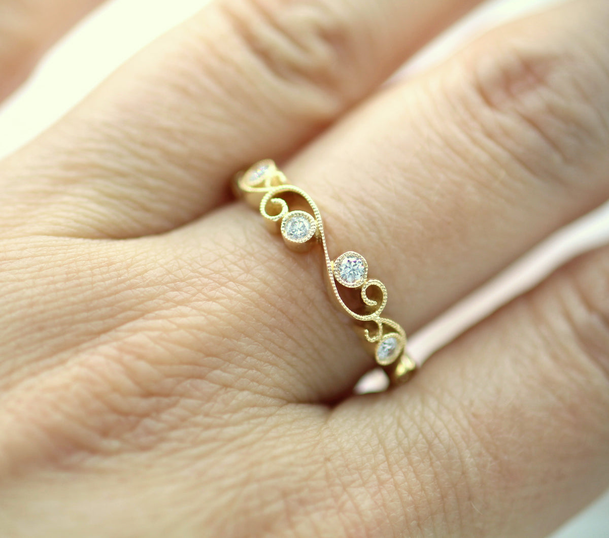 14K Yellow Gold Swirling Vine Diamond Band