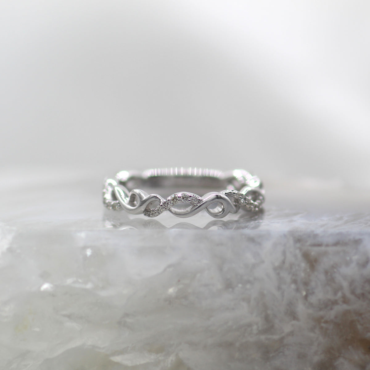14K White Gold Diamond Accented Brushed Vine Wedding Band