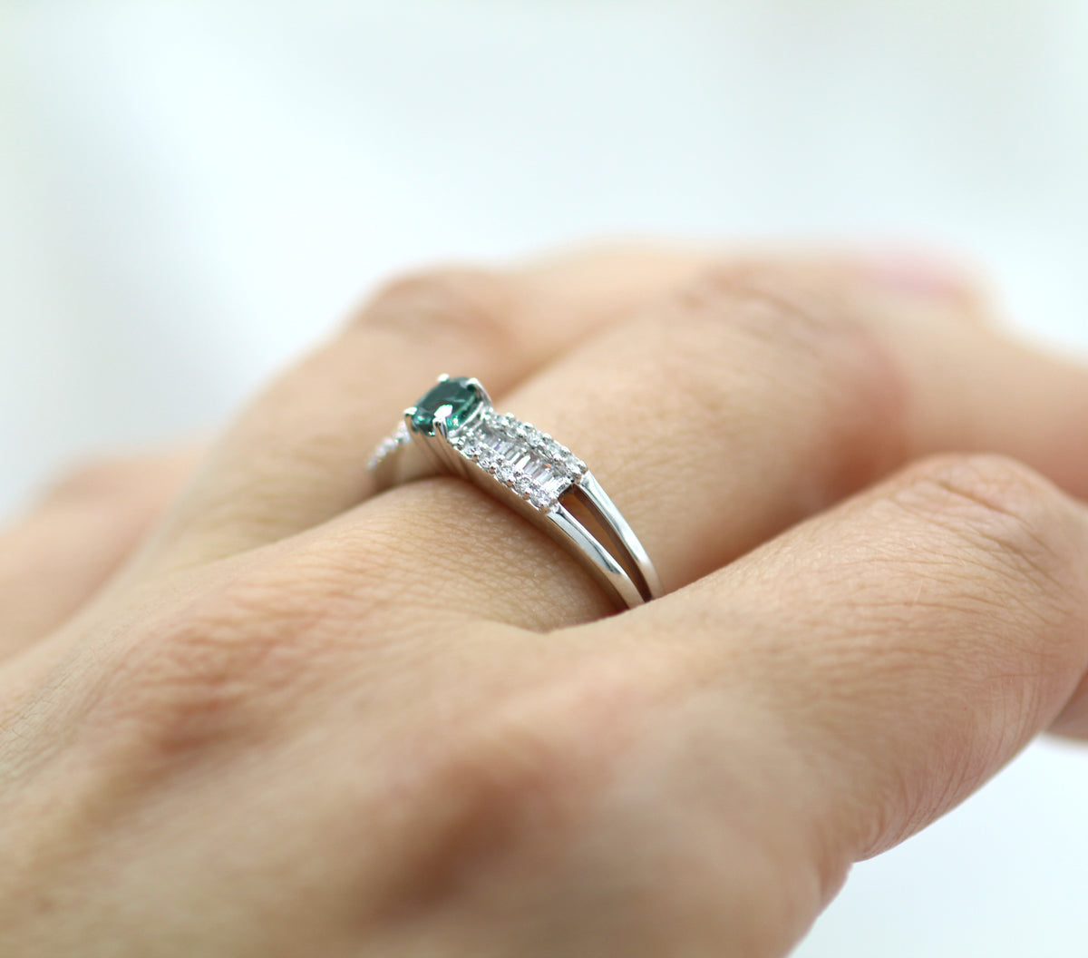 14K White Gold Split Shank Alexandrite and Baguette Diamond Ring